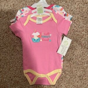 Baby bodysuits